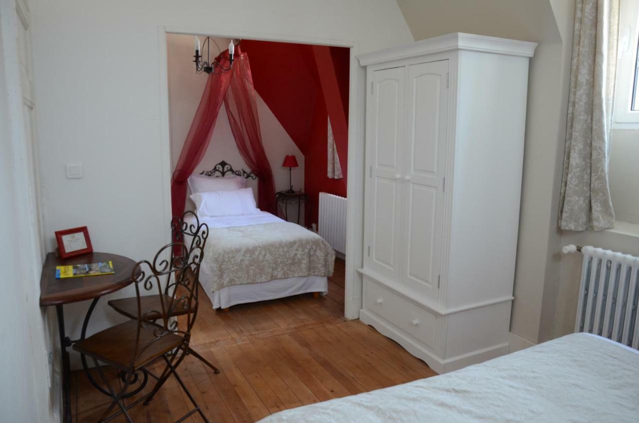 Le Manoir De Sanilhac Bed and Breakfast Notre-Dame-de-Sanilhac Esterno foto
