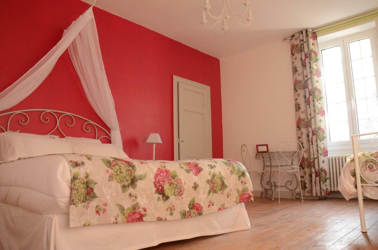 Le Manoir De Sanilhac Bed and Breakfast Notre-Dame-de-Sanilhac Esterno foto
