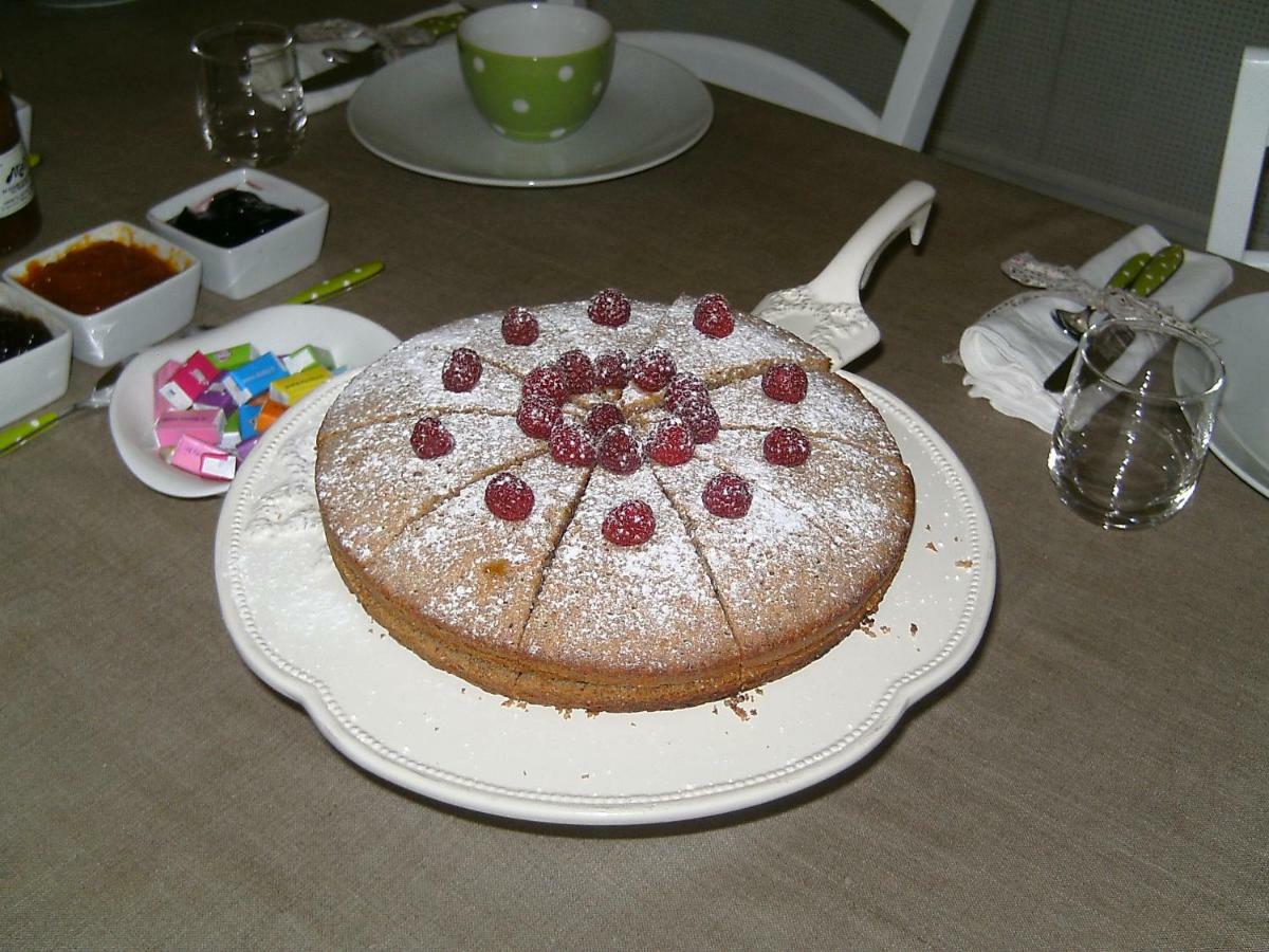 Le Manoir De Sanilhac Bed and Breakfast Notre-Dame-de-Sanilhac Esterno foto